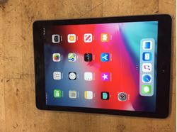 Picture of Apple iPad Pro 32gb MLPW2LL/A pre owned . 